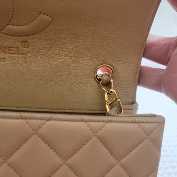 Chanel Circle CC Lock Beige Half Flap - Picture 3 of 9